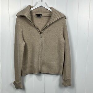 Sarah Spencer Womens Sweater L Tan/Cream Front Zip Tneck Lambs Wool Ribbed Cuffs